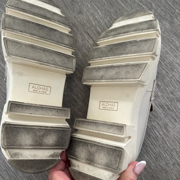 ALOHAS- WHITE CREAM LEATHER CHUNKY LOAFERS - 38 
Beige - Picture 7 of 8